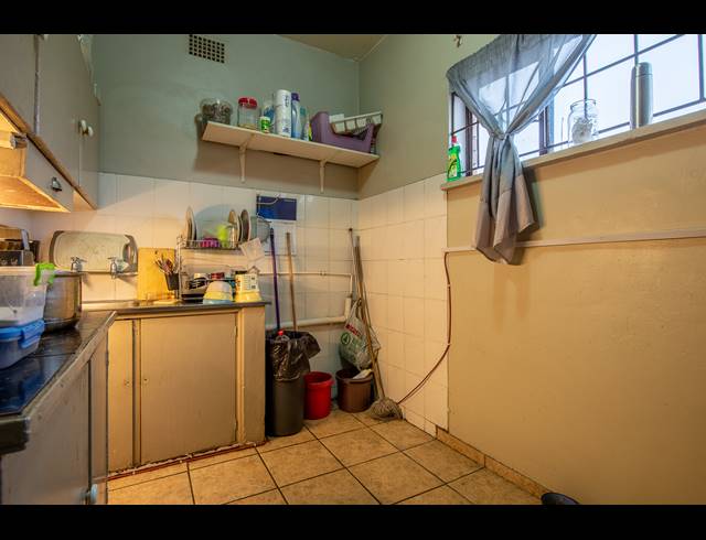 8 BEDROOM APARTMENT BLOCK FOR SALE IN ROSETTENVILLE